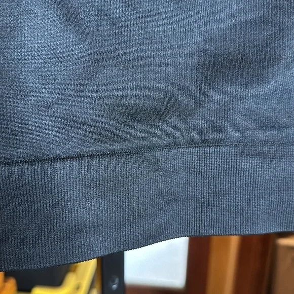 NWT Victoria's Secret Seamless Rib High Neck Sport Bra Black Size Medium - Picture 4 of 13